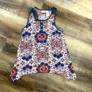 DAYTRIP➡️➡️A-Symmetrical TANK